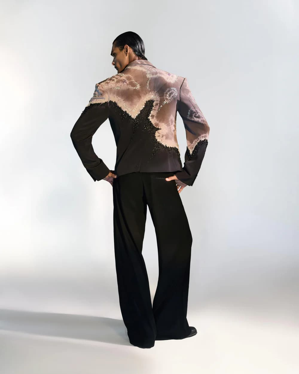 BLONI embellished tailored jacket detail