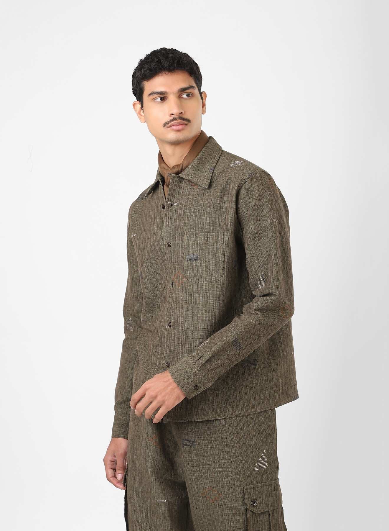 Damien 2.0
Relaxed Fit 
Convertible Collar 
LS Shirt
